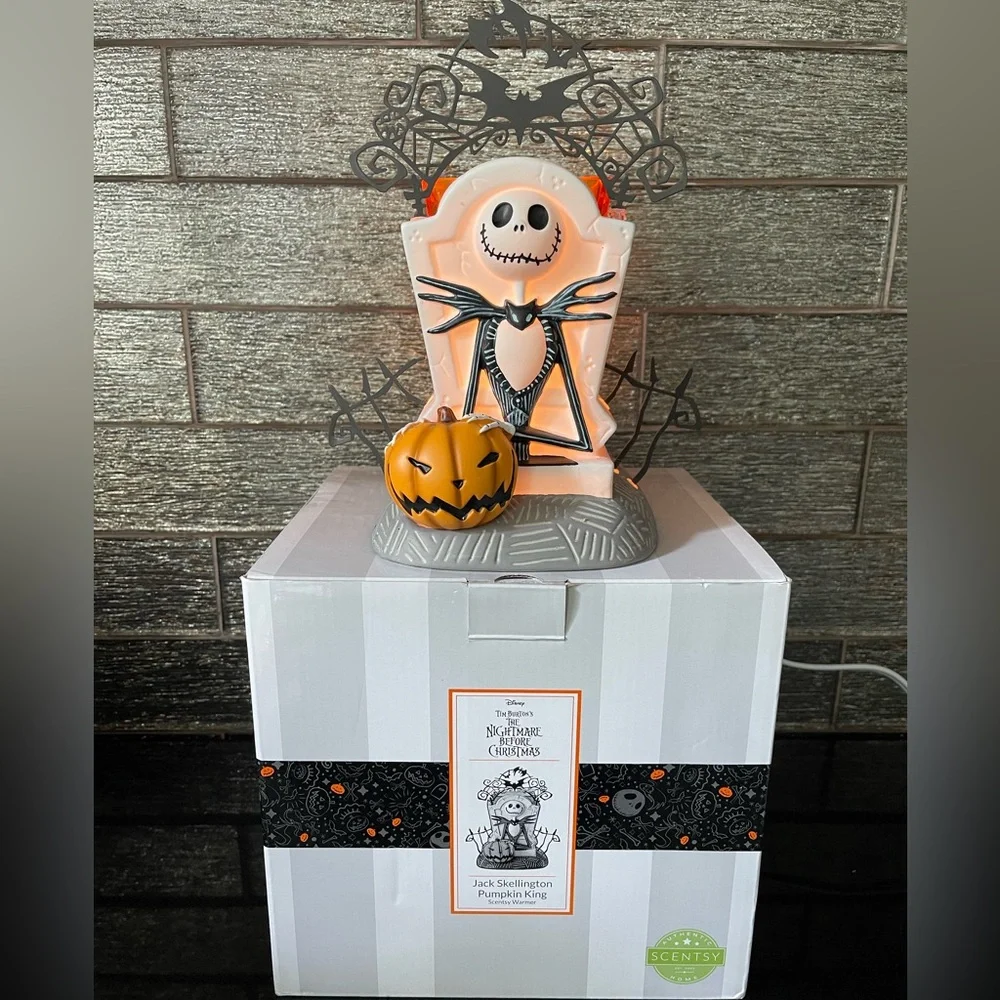 Scentsy Warmer The Nightmare Before Christmas Jack Skellington Halloween Sally